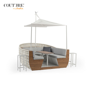 Couture Patio Rattan Outdoor Furniture Garden Wicker Sun Bed White Pe Rattan Poolside Daybed Hotel Beach Sofa Bed