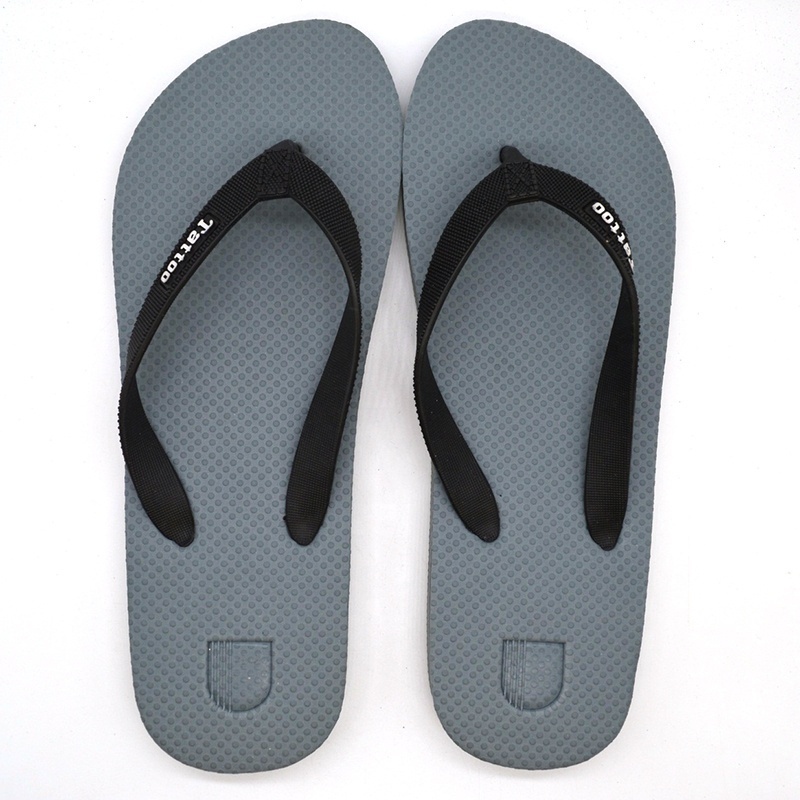 New PVC Strap Mens Flip Flops Custom Embossed Logo Durable EVA Slippers