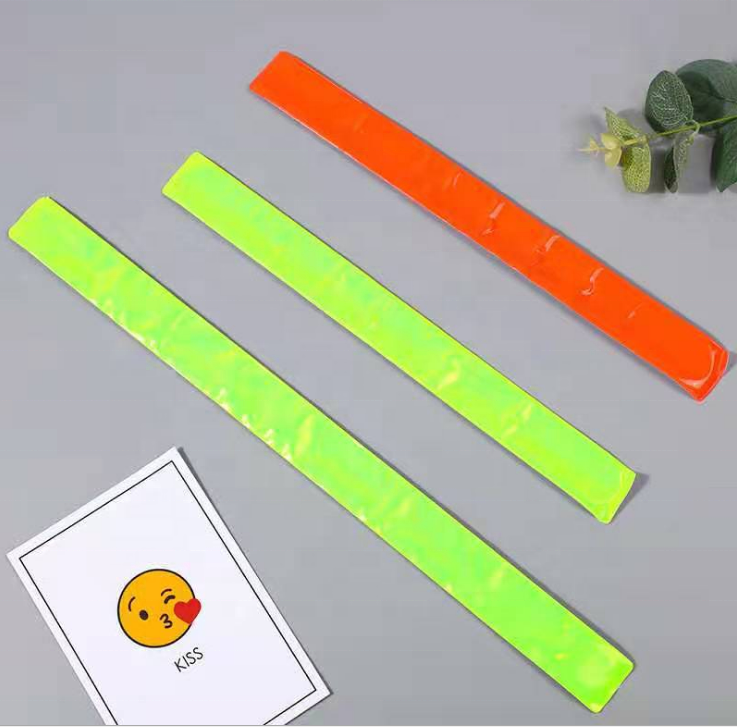 4 REFLECTIVE ARM BANDS HI VIZ SAFTEY BAND SLAP STRAP BIKE LEG ANKLE TROUSER CLIP