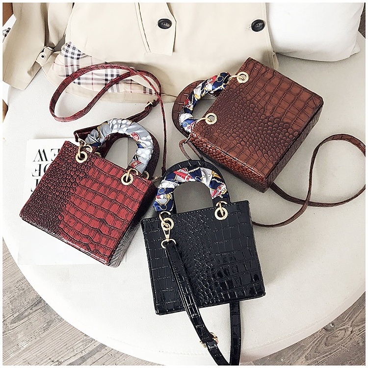 Wholesale PU Leather Handbag Snake Skin Pu Handbag Crossbody Bag Ladies Purses Handbags For Women