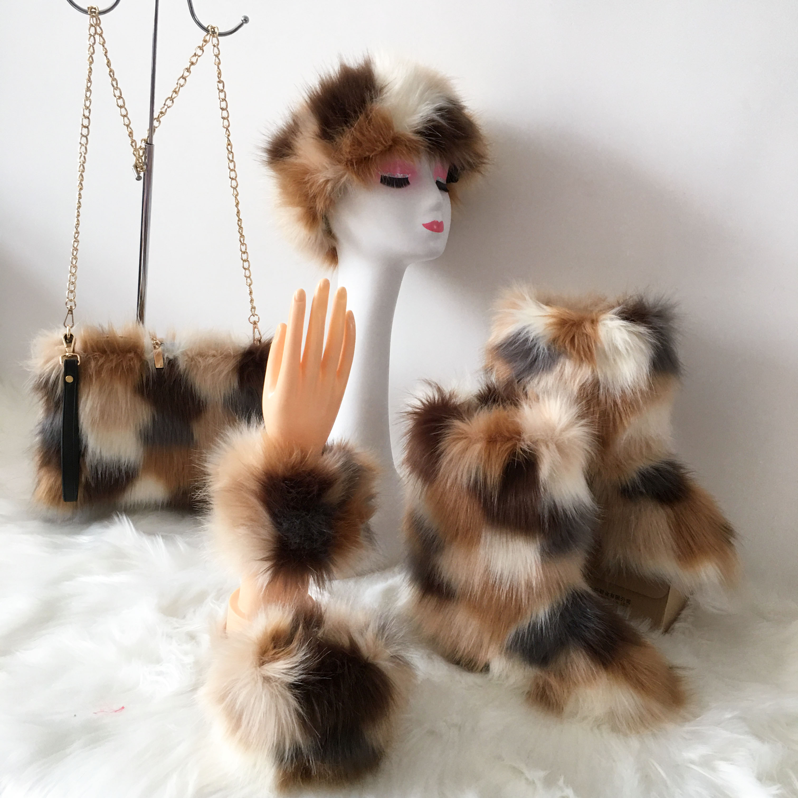 Winter hot selling Fake Fox Fur Rainbow Bags With Colorful fur headbands And Multicolor Fur boots 4 Pcs Sets