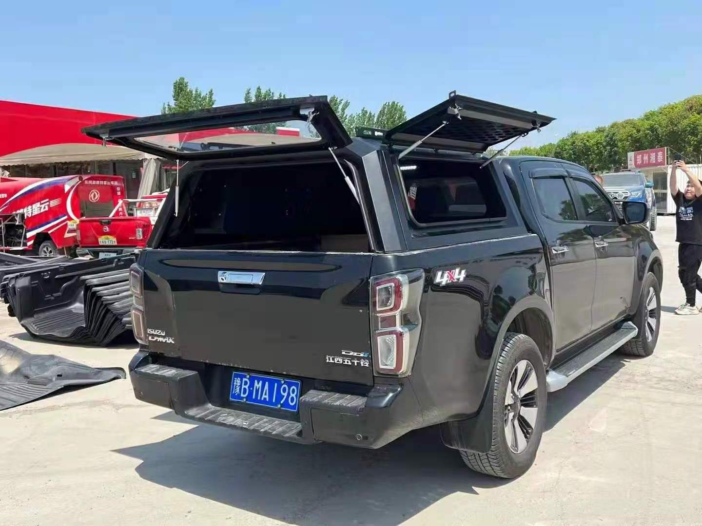 Offroad Waterproof Aluminum Truck canopy For Isuzu D-MAX 2012 - 2021 Year Truck Bed Covers Hardtop Canopy