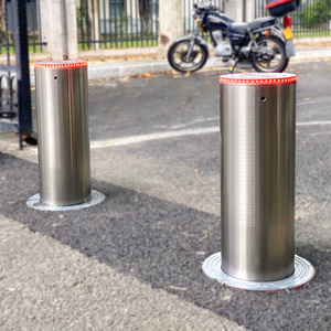 Stainless Steel Traffic Barriers Parking Warning Post Commercial Use Automation Retractable Columns Bollards