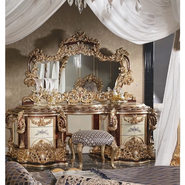 Classic Italian royal gold carved furniture bedroom set luxury antique King size bed with nightstands