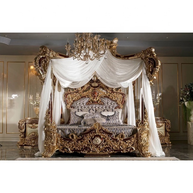 Classic Italian royal gold carved furniture bedroom set luxury antique King size bed with nightstands