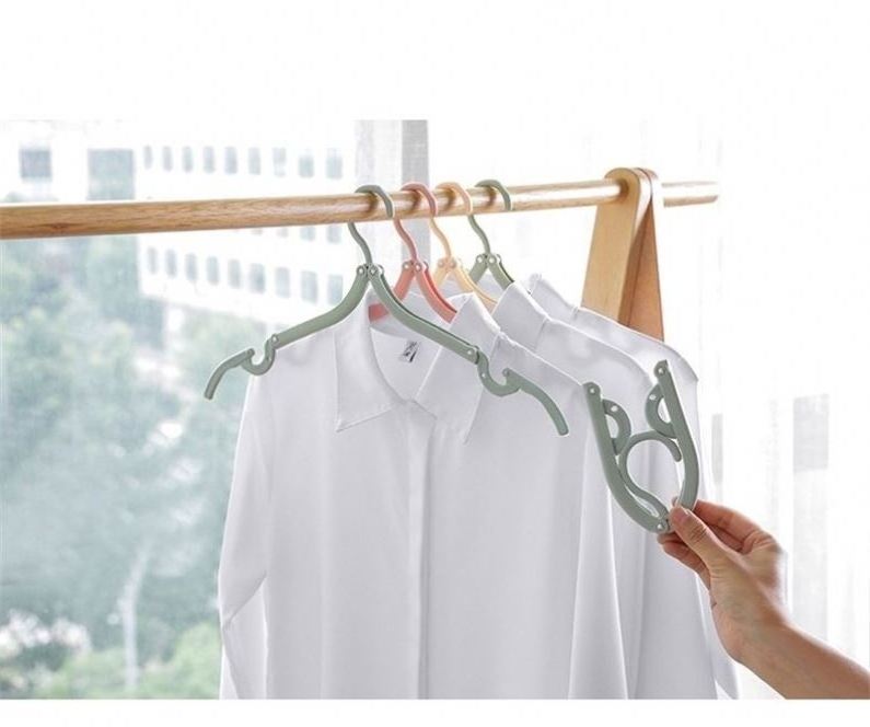 Portable Travel Clothes Coat Support Adult Children Household Non-Slip Clothes Line Folding Hanger Clip Clothes Fancy Hanger