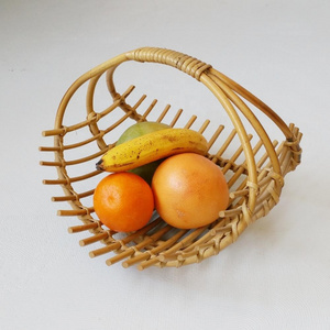 Eco-friendly high quality Rattan Fruit Basket to save place in indoor home kitchen furniture with elegant design