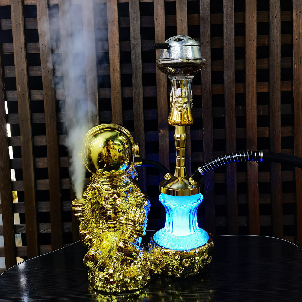 Factory Direct Sale Hookah Set New Design Astronauts Resin Shisha Hookah Set with LED Light