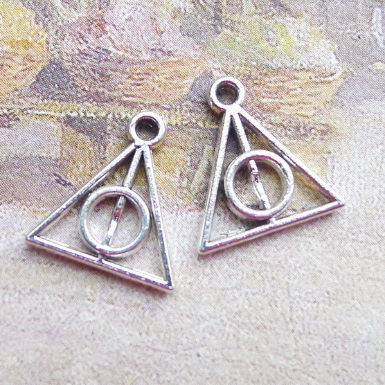 13x13mm Silver Tone Death Geometric Triangle Alloy Charm Pendant For Jewelry Diy Making