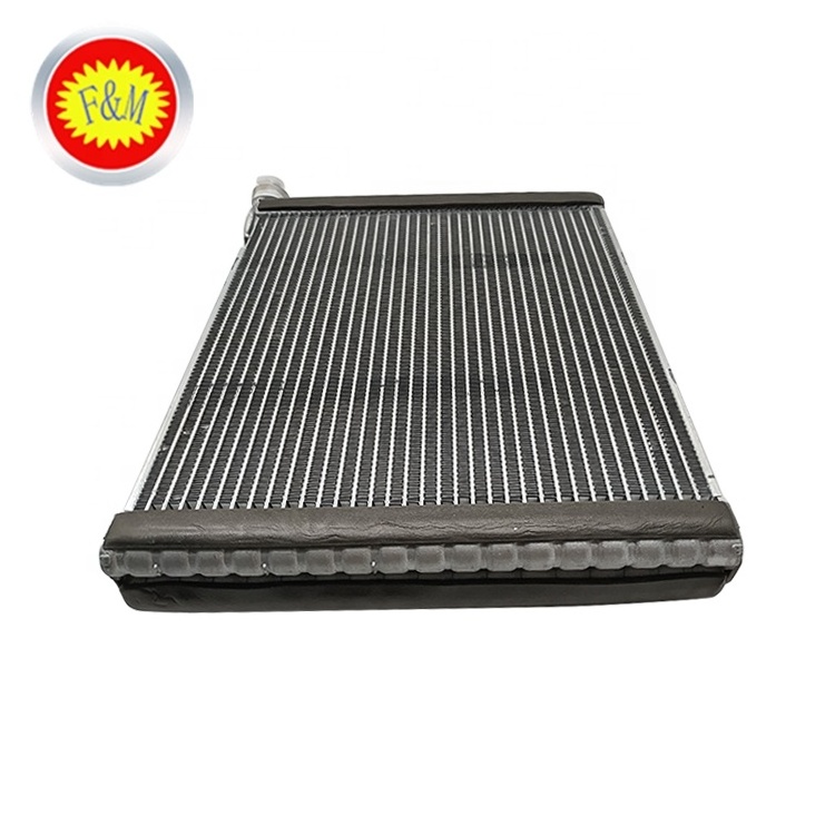 Professional Wholesaler Auto Engine Accessories OEM 88501-0K090 Air Conditioning AC Evaporator