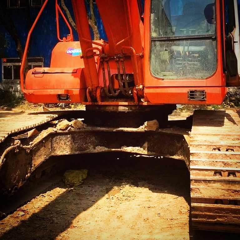 heavy mining excavator 30 ton Doosan DH300LC-7 with god condition and breaker line for sale