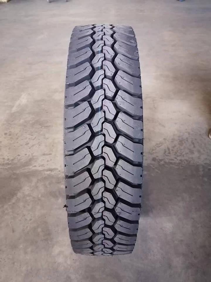 295/80R22.5 275/80R22.5 11R22.5 12R22.5 import used truck tire tyre, casings for recapping, retreading Japan