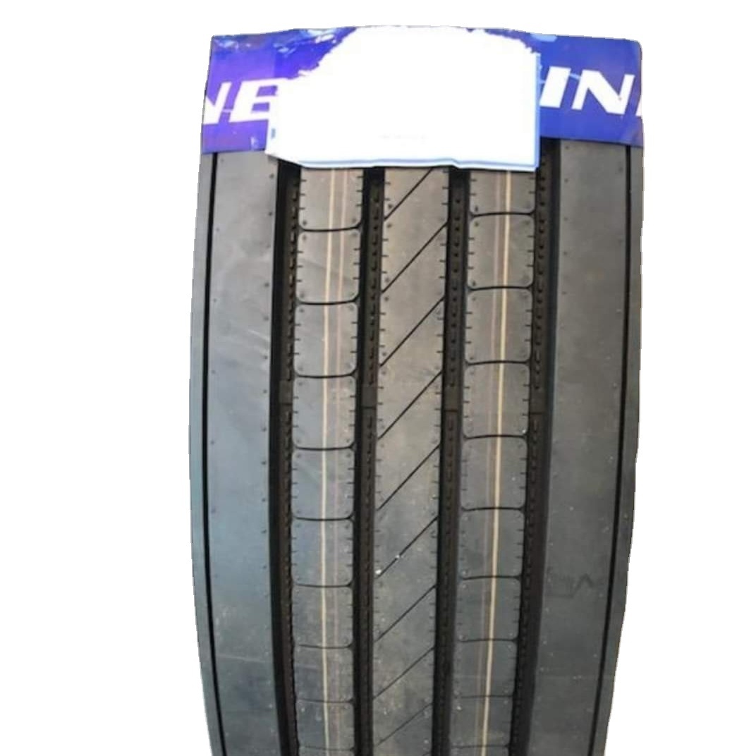 USA market DRC/ROYAL MEGA/ DPLUS commercial truck tires 295/75r22.5 11r22.5 11r24.5 315/80r22.5 255/70r22.5 from Vietnam