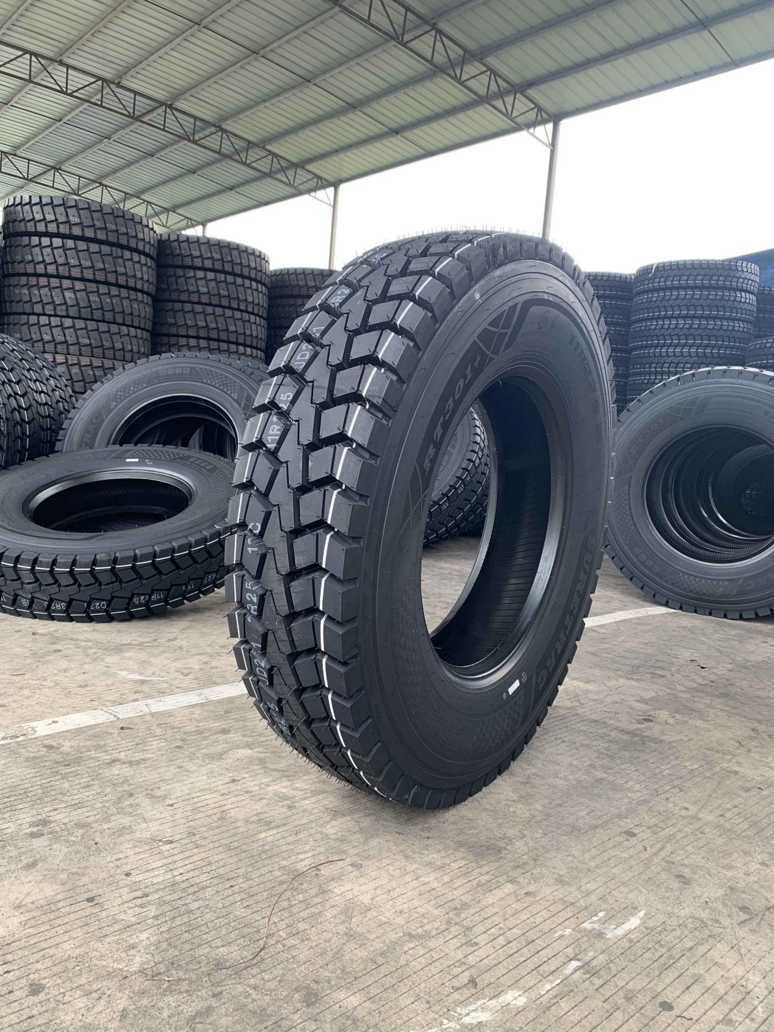 QIYU TYRE Brand 23X9 10 RIM 6 5 Linde Forklift Clip Solid Tyre Bags Black OEM Customized Truck Packing Rubber Color Design CCC