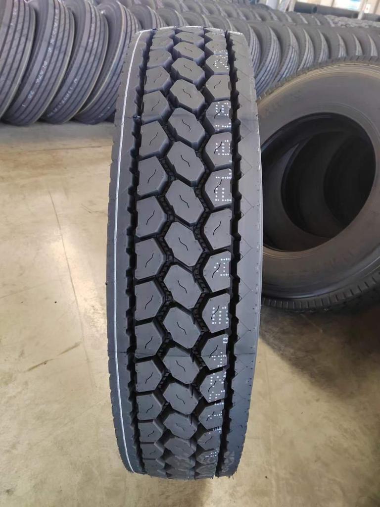 Commercial truck tires 11r22 5 295 75 22.5 semi tires 315 80r22 5 12R20 tires for vehicles truck parts 11R20 triangle