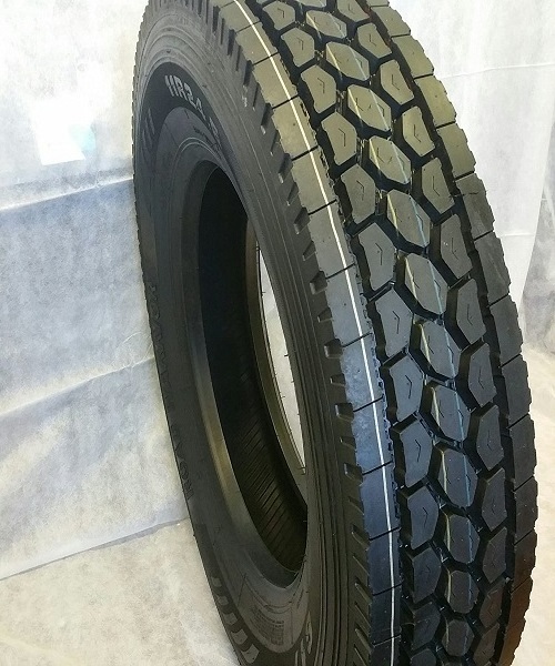 Top 10 Chinese tyre brand longmarch Radial truck tires LM256 11.00R20 11.00 R 20