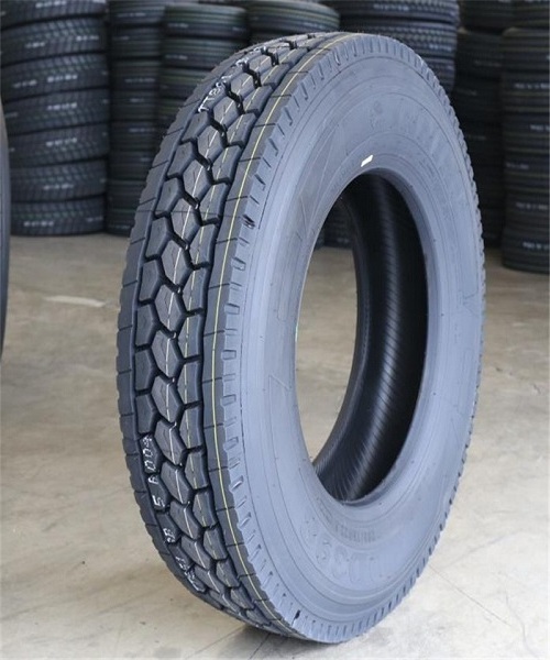 Top 10 Chinese tyre brand longmarch Radial truck tires LM256 11.00R20 11.00 R 20