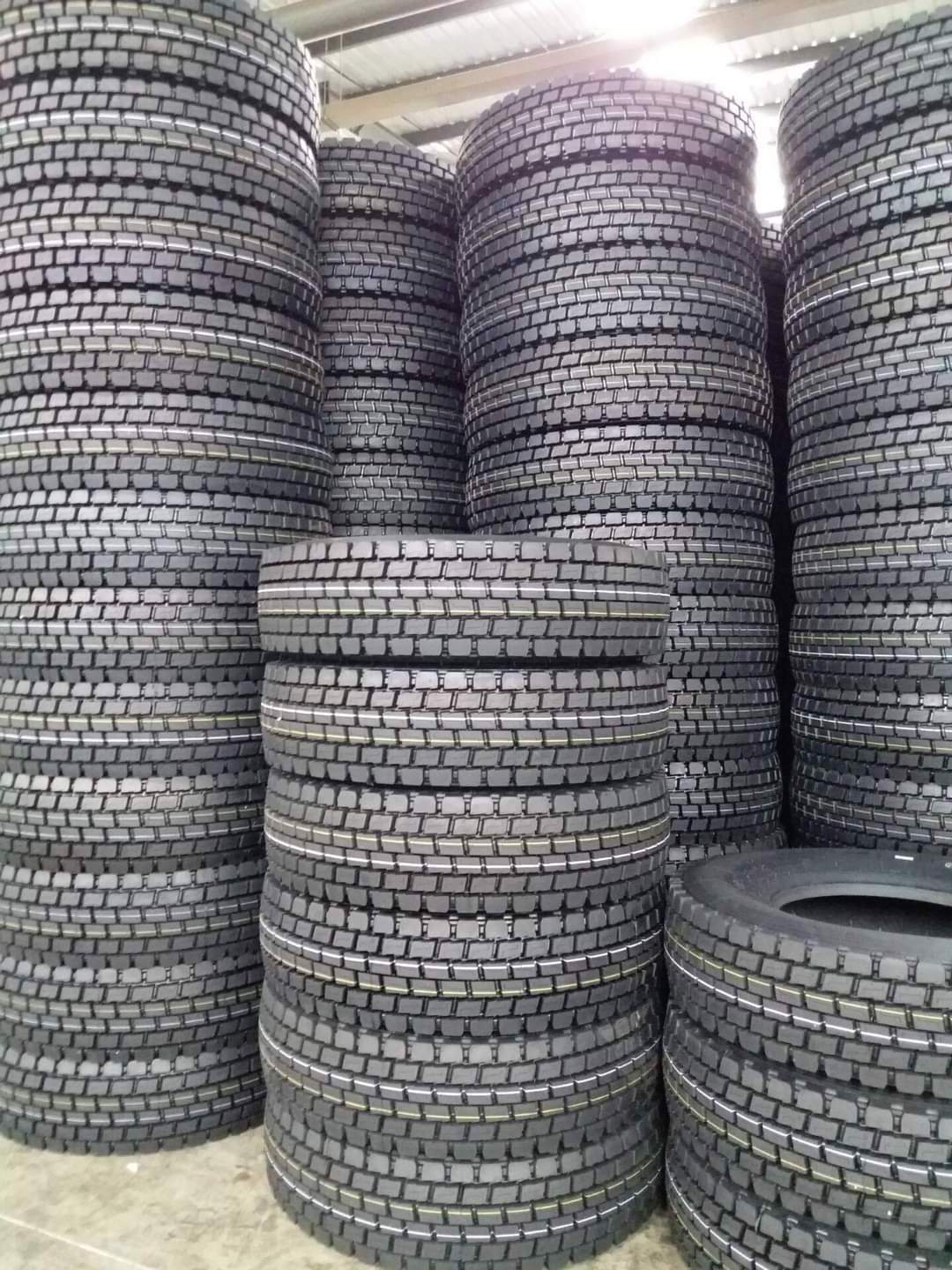 Wholesale Truck Tyre Best Price 13R 22.5 295 80R22.5 Truck Tires Truck Tire 315 80 R 22.5 For Wholesales