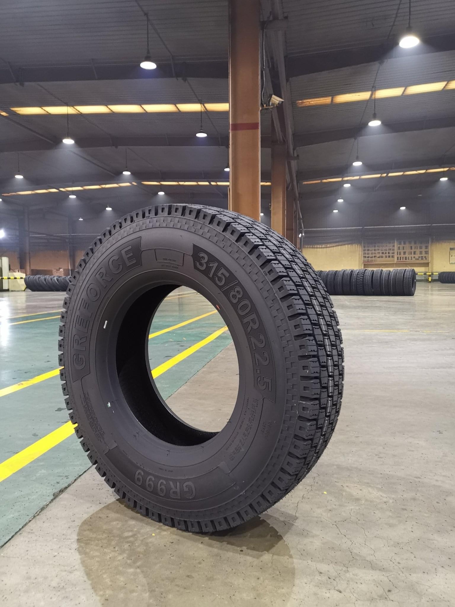 Truck tires 9R22.5 10R22.5 all wire vacuum tires 11R22.5 trailer trailer truck tires