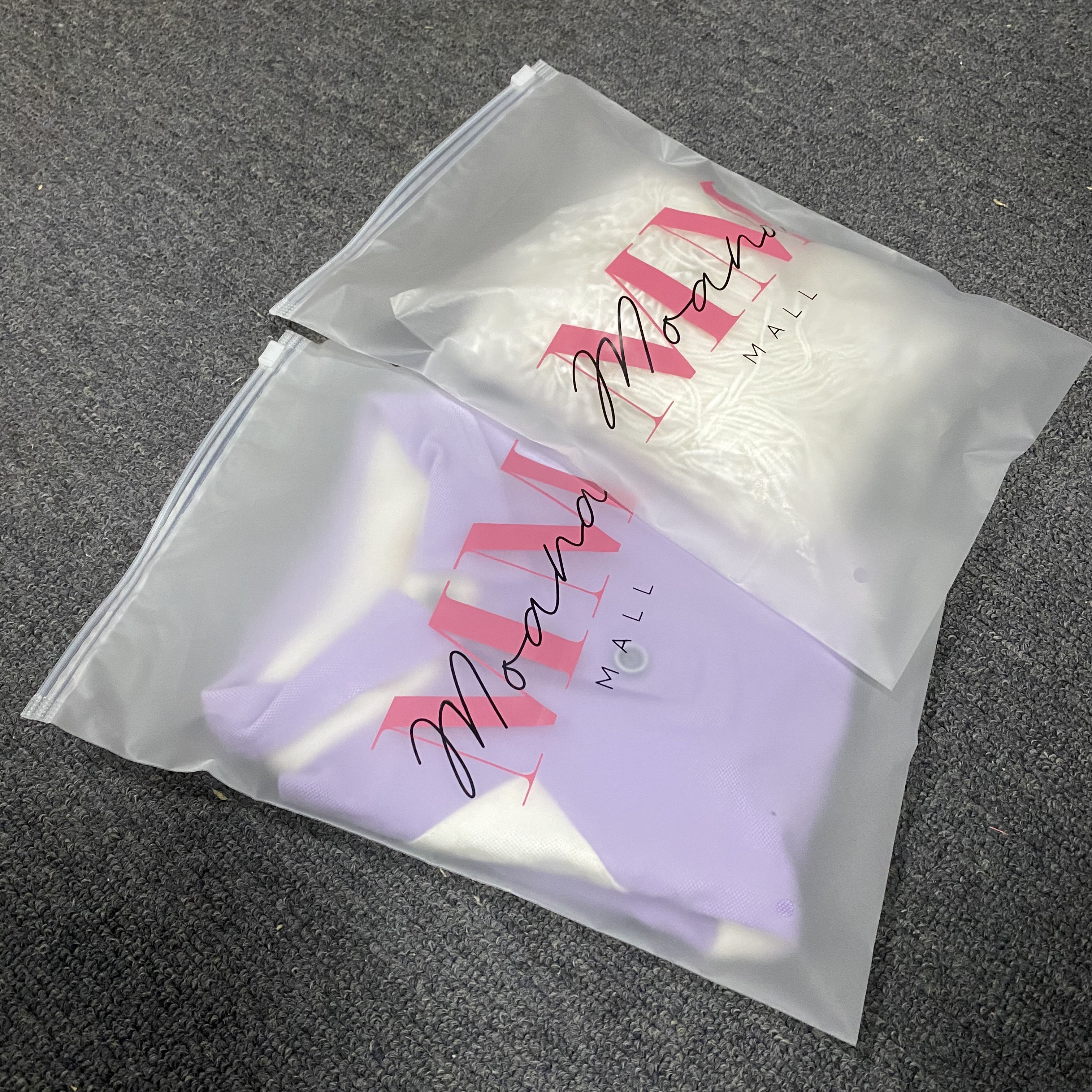 Hot Selling Matte Transparent PE Zipper Resealable Clothes Packaging Frosted Plastic Ziplock Bag