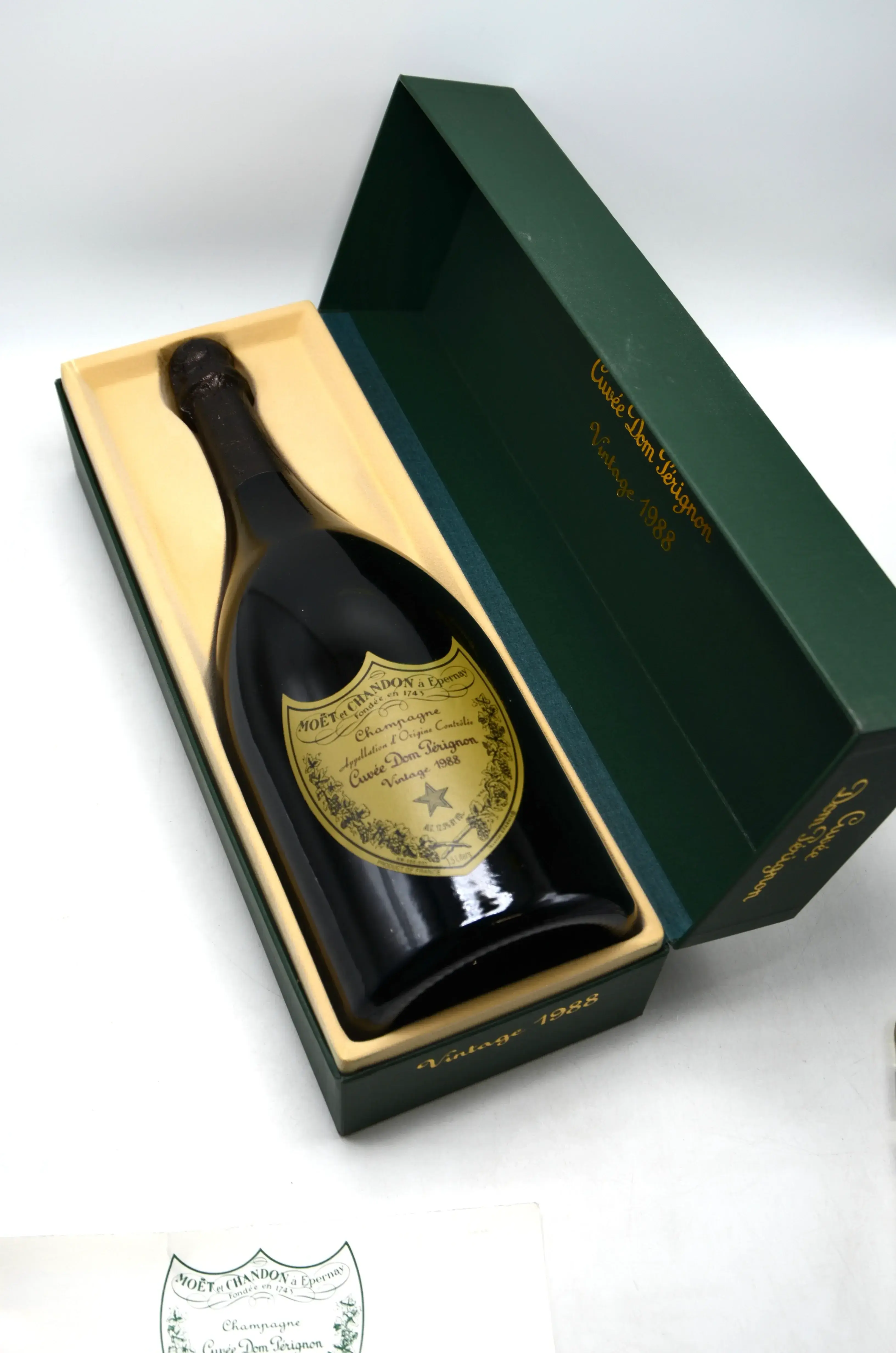 Dom Perignon Wine Alcoholic Beverage Sweet Champagne Buy Shop Online Dom Perignon Champagne Sparkling Wine Champagne For Sale