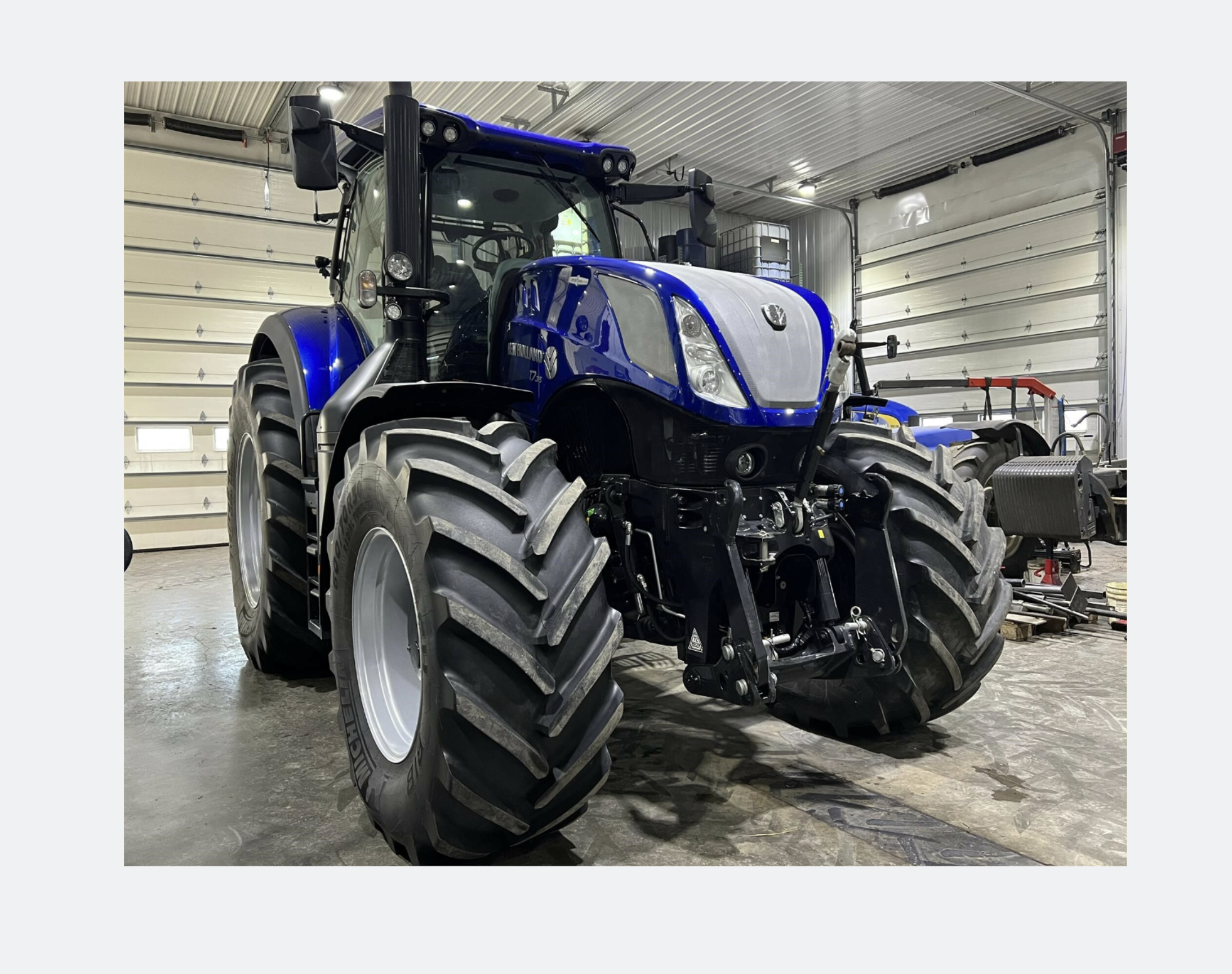 4WD Farm Tractor With EPA Engine And Front Loader 4x4 Tractor With Loader And Backhoe Agricultural Machinery & Equipment Tractor