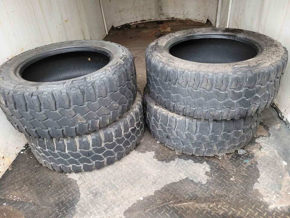 USA Semi truck tires 11r22.5 11r24.5 285/