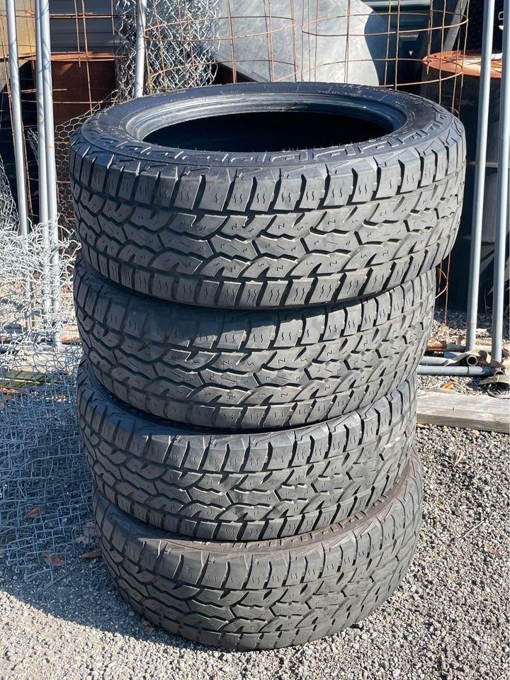 Tires 295 75 22 5 11r24 5 11r22 5 Truck Tires for Sale Black