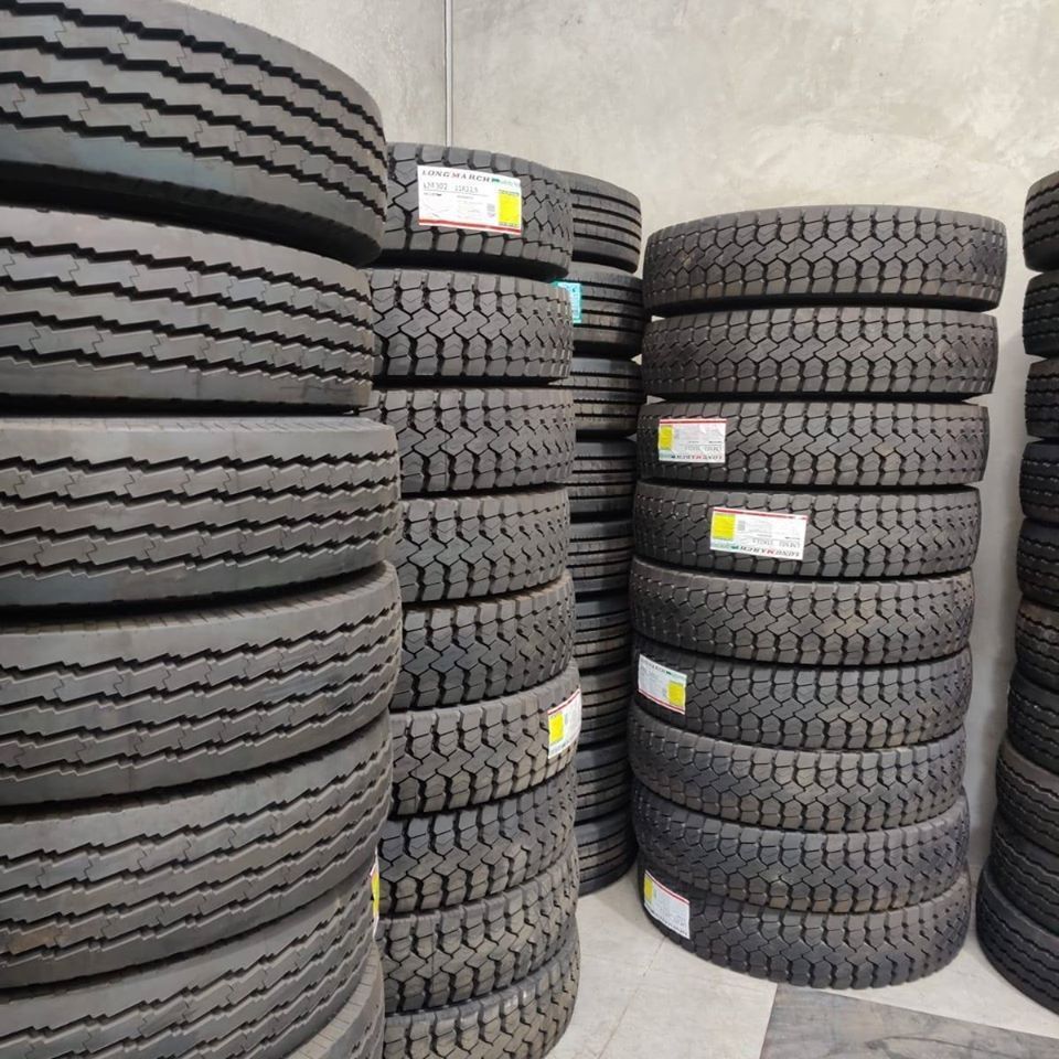 22x11-10 22*11-10 trailer tyre Off the road TBR container truck tires 12.00R20 available 31580r225  38565r225