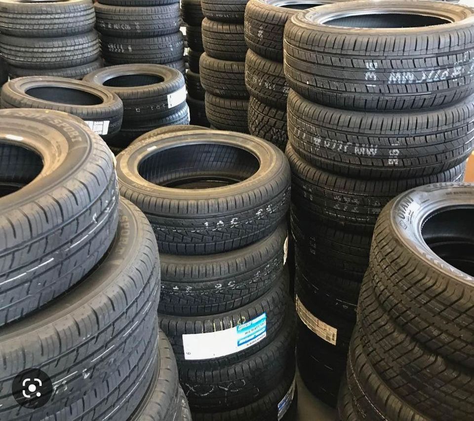 Tires for 275/80R20 335/80R20 365/80R20 365/85R20 395/85R20 truck tyre vacuum steel wire engineering vehicle grass tires