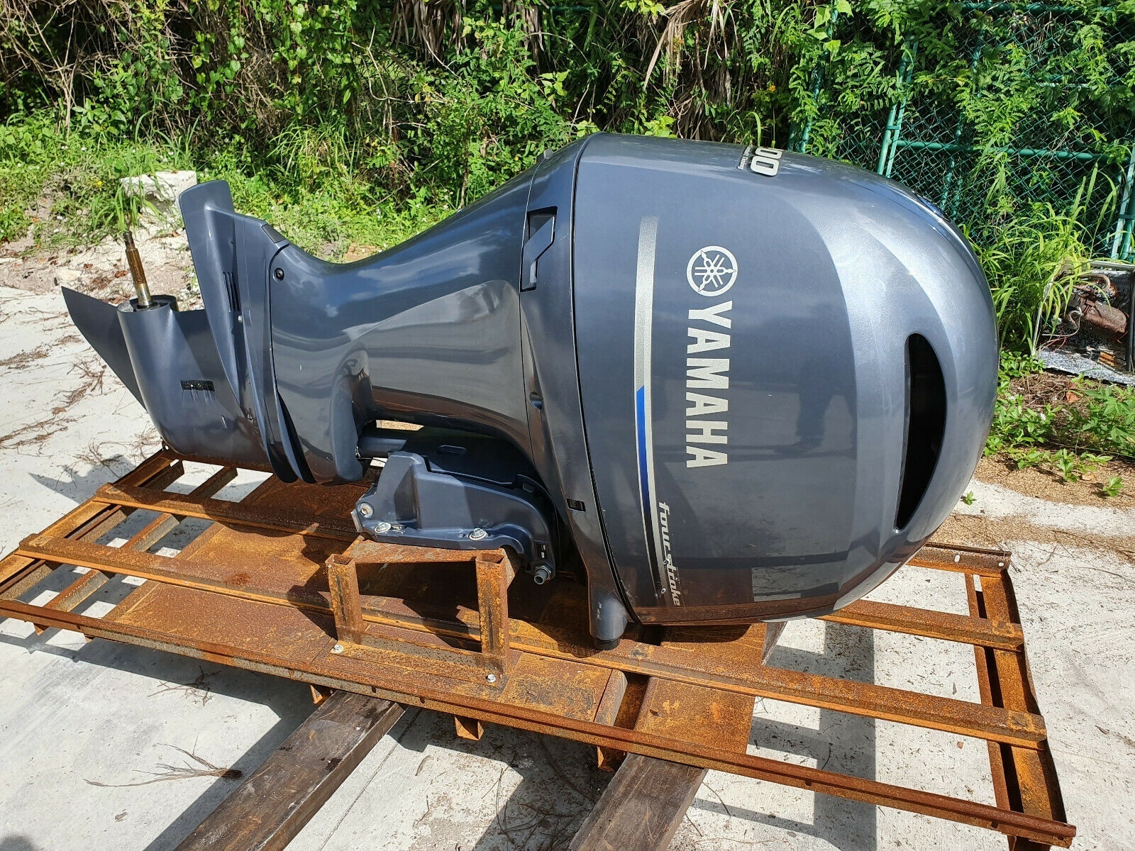 200HP USED MARINE OUTBOARD MOTOR