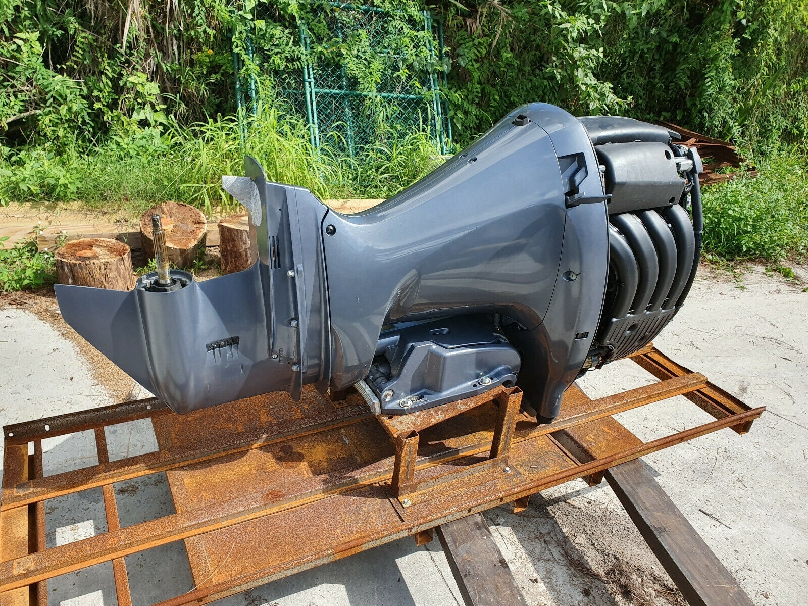 200HP USED MARINE OUTBOARD MOTOR