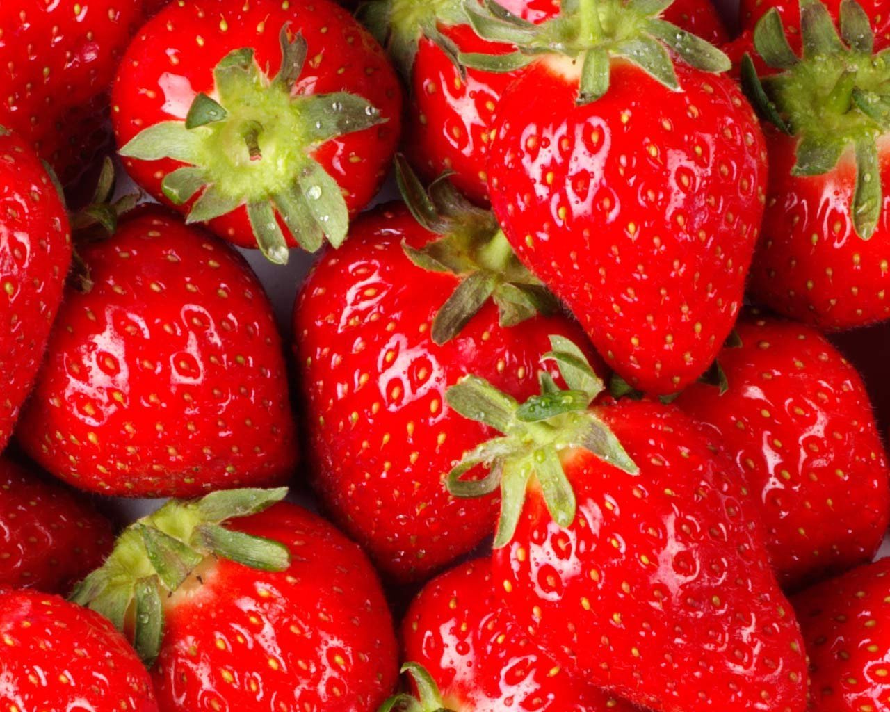 Factory price new frozen fresh fruit strawberry