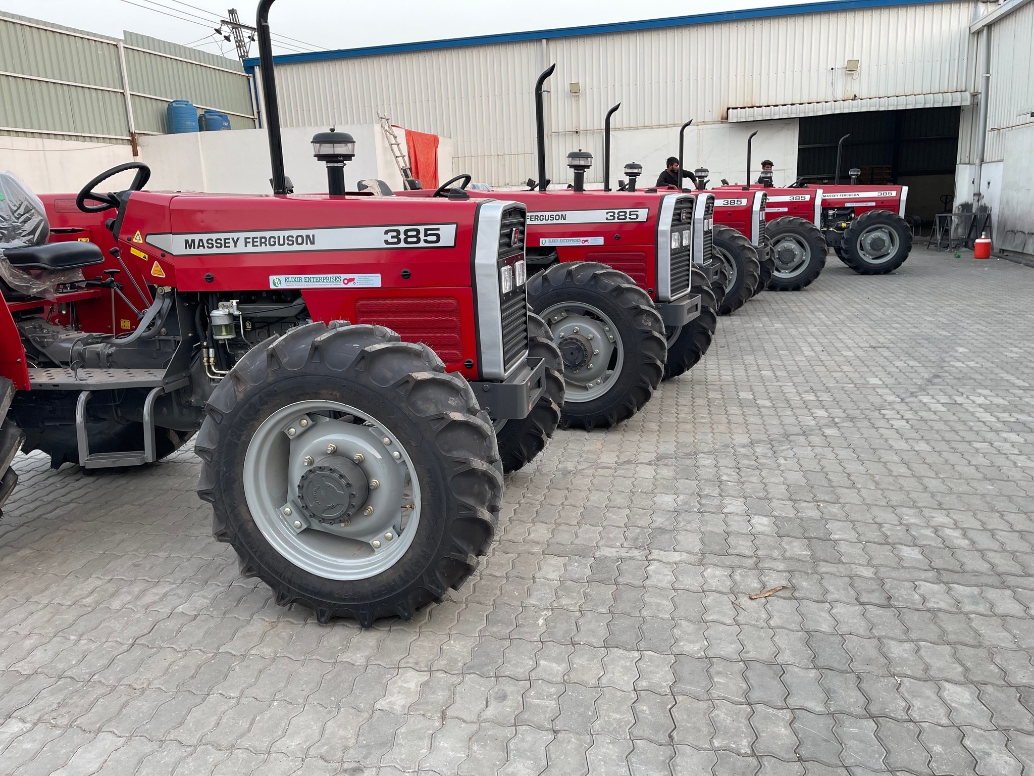 Best offer Massey Ferguson MF 385 2wd 85hp with sun canopy and disc plough