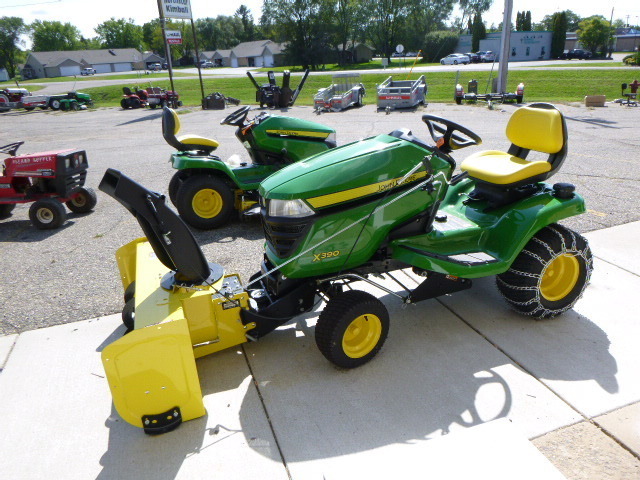 Mini Tractor with snow blower attachment lawn mower John deer model X390 44 blower for snow