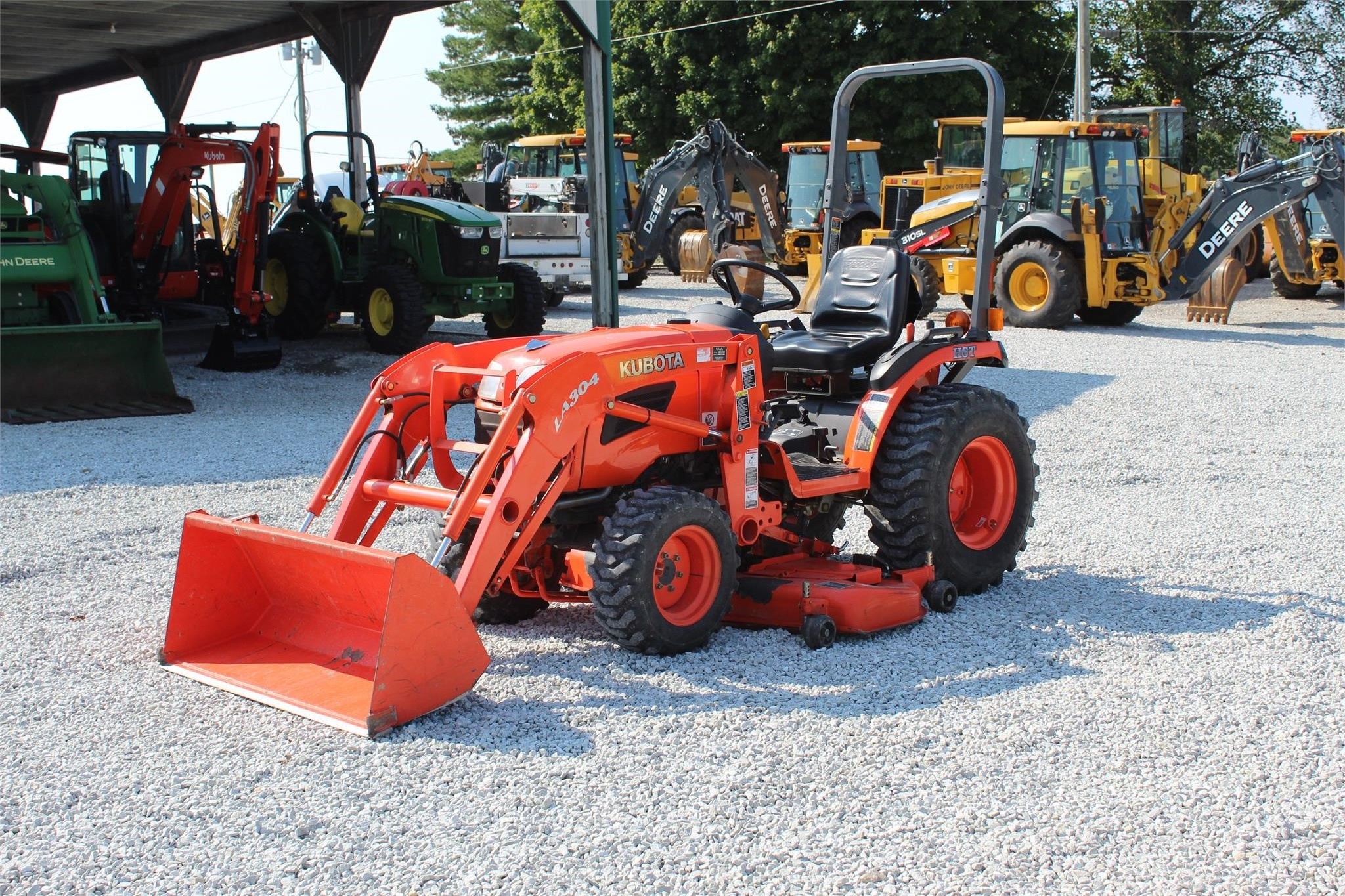 Brand New Kubota Tractor 23Hp 25Hp B2320 Japan tractor mini garden tractors