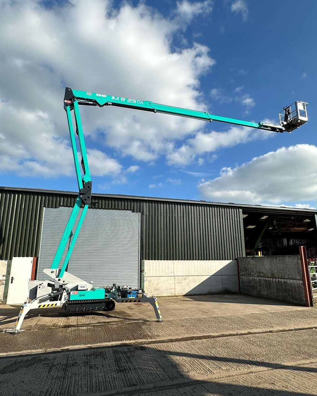 Affordable Quality Design 10-22m Trailer Hydraulic Towable Man Boom Lift Cherry Picker