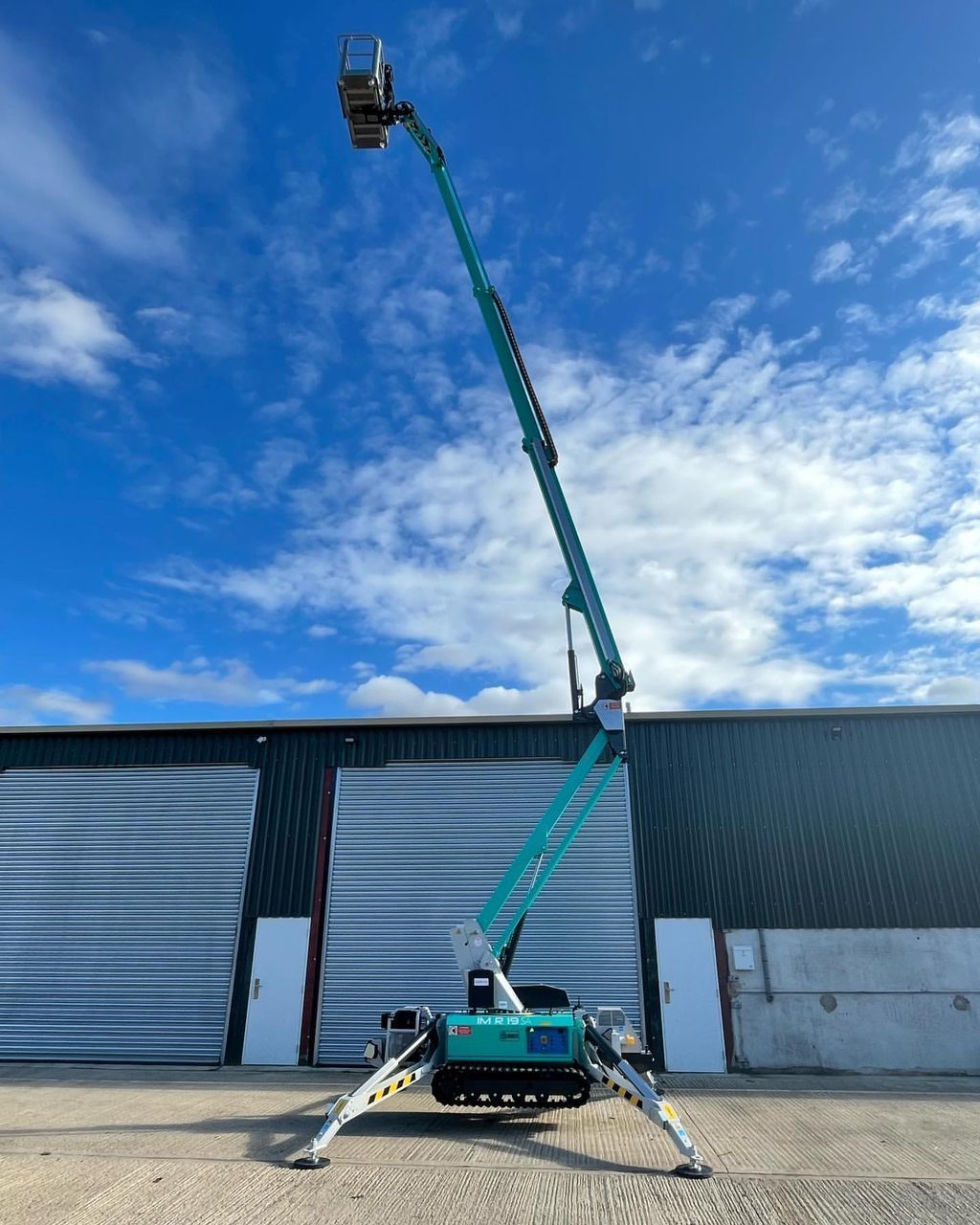 Affordable Quality Design 10-22m Trailer Hydraulic Towable Man Boom Lift Cherry Picker