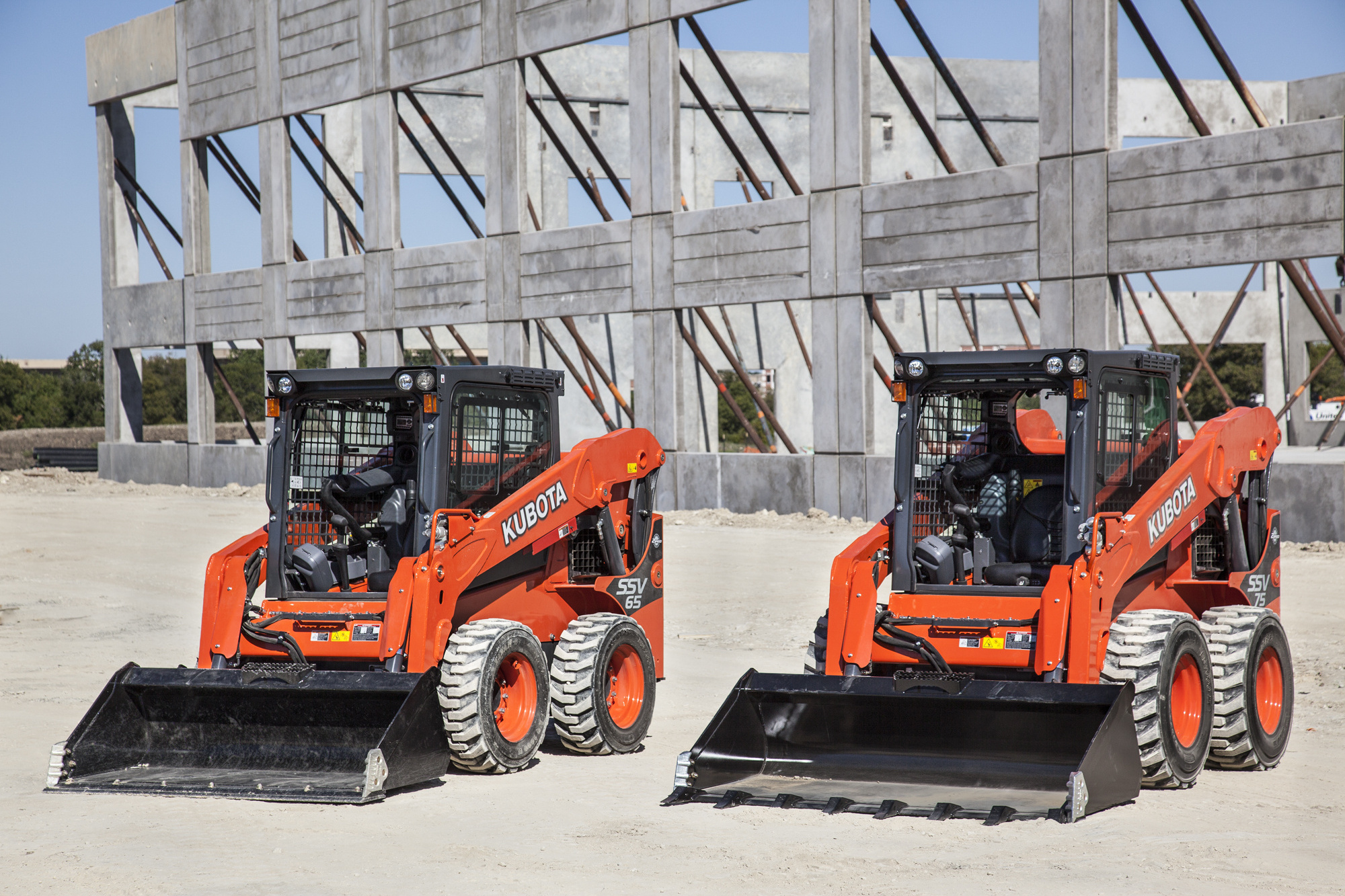 330 Kubota Electric Skid Steer Loader with Attachments Mini Kubota Skid Steer for sale in USA