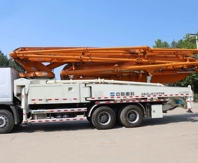 new and Second-Hand Construction Equipment Machinery Concrete Pump Truck for sale