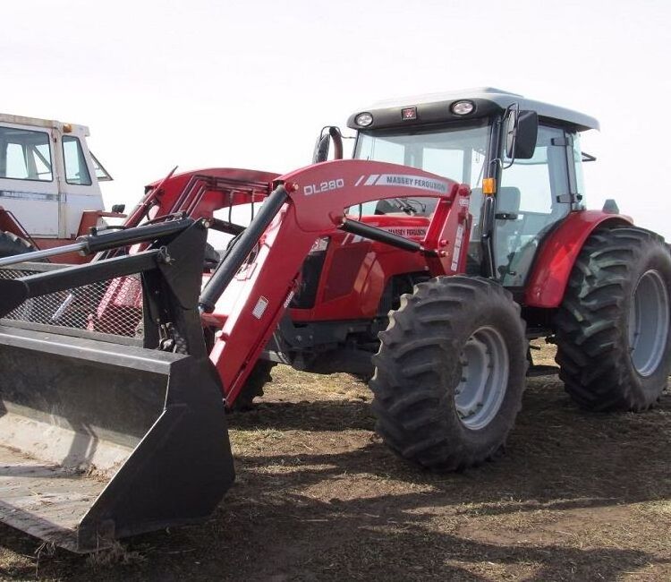 Where to buy Fairly Used Quality 4x4 Farm Tractors in Europe Buy Used Farm Tractors MF in Peru