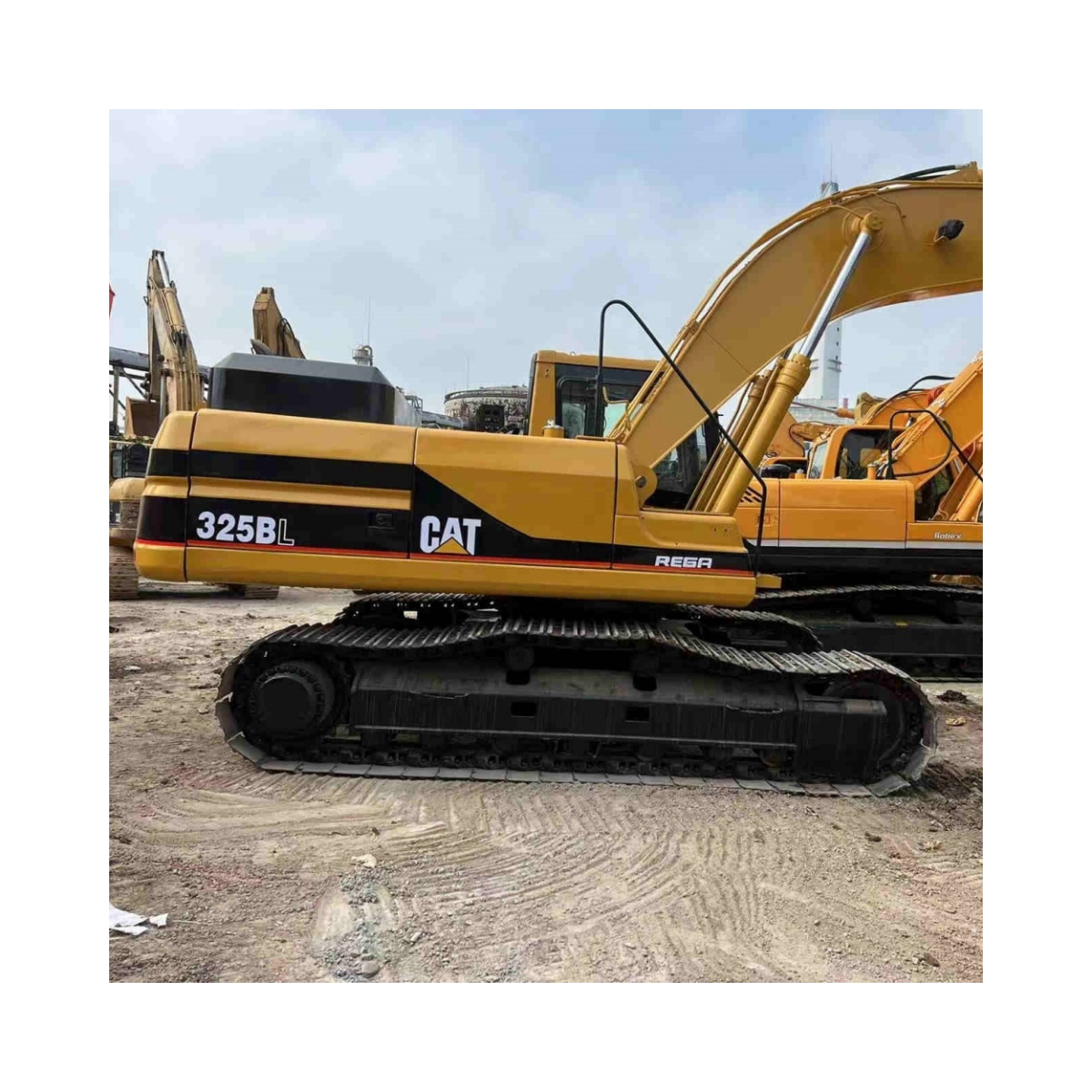 Cheap price Japanese 25 ton Hydraulic Crawler Used Excavator Cat 325bl 325c 330b 330c Secondhand Excavator