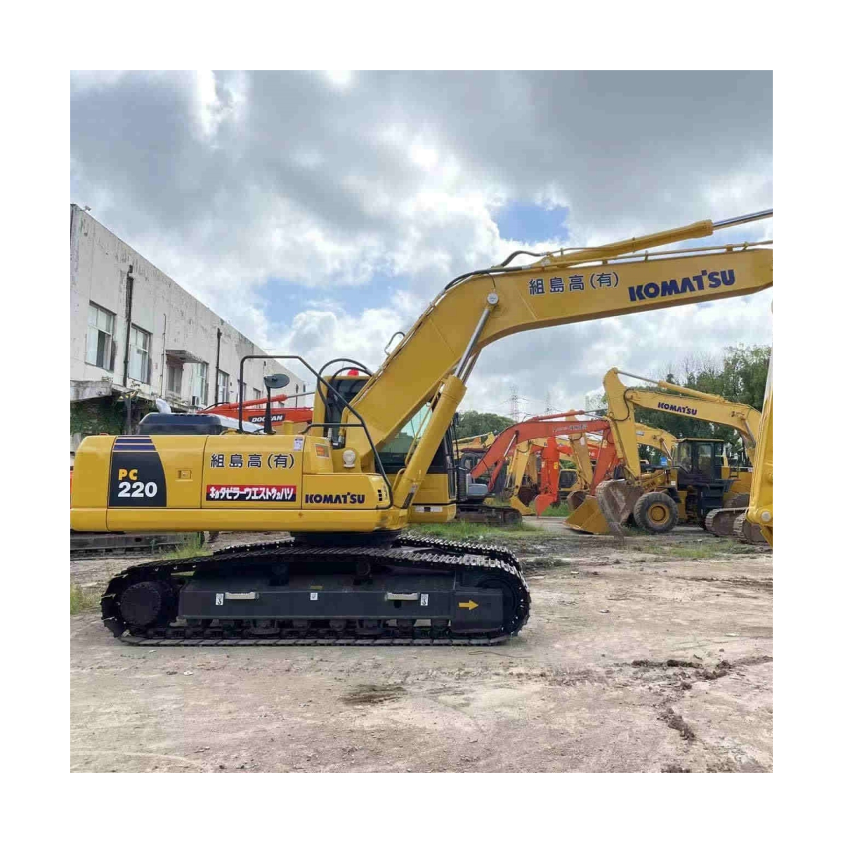 Used Komatsu PC200 excavator, Komatsu PC200-8 PC200-7 PC220 PC240 excavator for sale