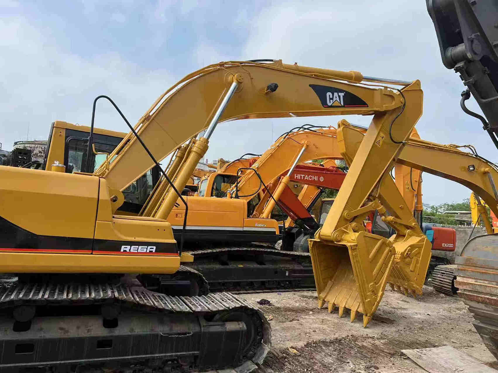 Cheap price Japanese 25 ton Hydraulic Crawler Used Excavator Cat 325bl 325c 330b 330c Secondhand Excavator