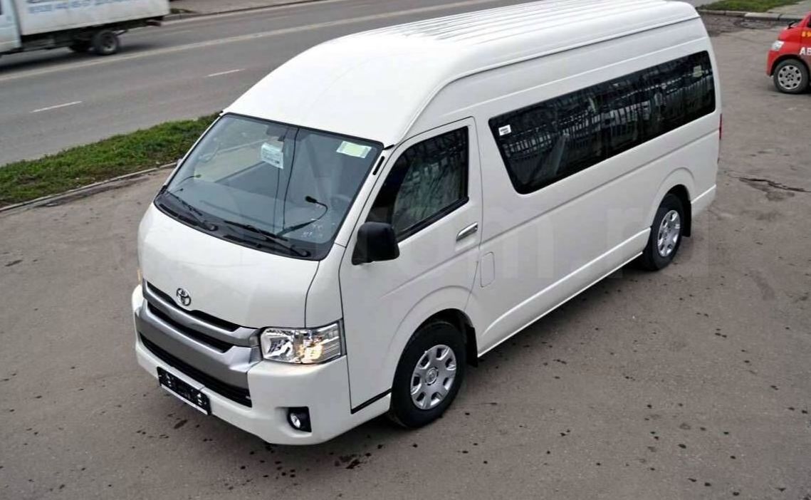 Used 2019 Hiace mini bus