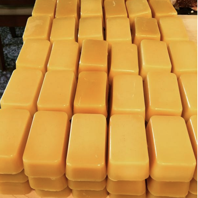 Wholesale Price For Yellow Beeswax 100% Pure Product of USA