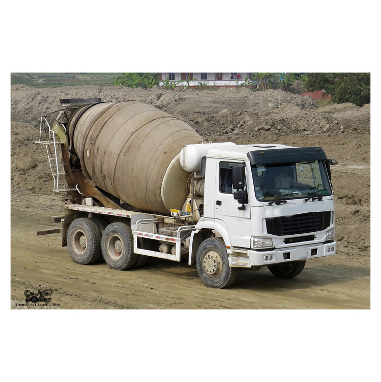 Used construction machinery crawler concrete Mixer Machine, m3 mixing drum Hino 700 cement mixer used concrete mixer truck