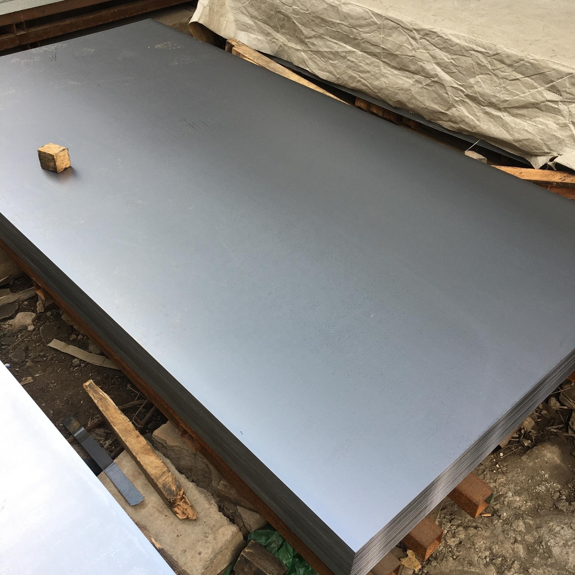 China Supplier DIN St37 Cold Rolled Carbon Steel Plates Sheet Metal For Ship Construction Steel Sheet