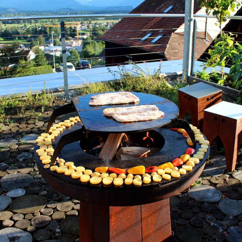 Hot Sale Outdoor Garden Family Corten Steel Fire Pit BBQ Grills Wood Burning Wood Burning BBQ Grills