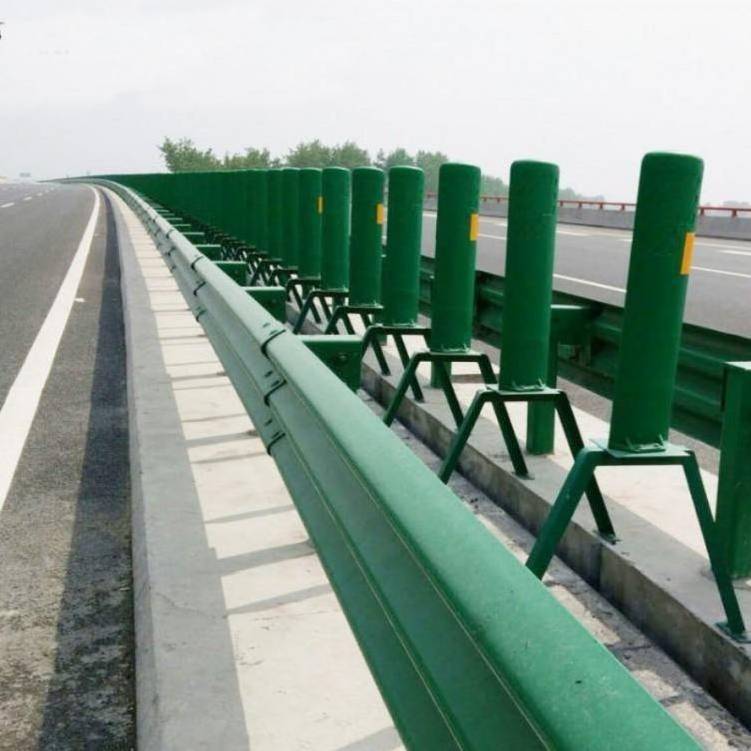 Traffic safety Barrier W Beam Guard Rails Protecting road used safety steel Highway Guardrail